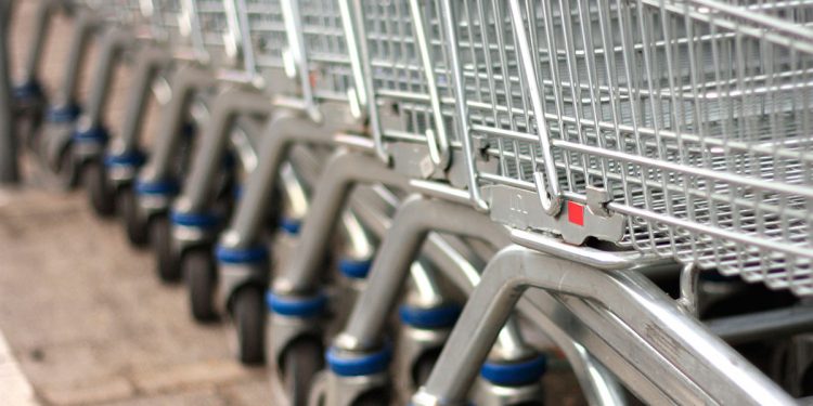 Supermarktondernemers starten handtekeningenactie gemeente 