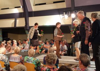 Han Bouwmeester op bezoek bij Vrouwen van Nu vrouwen van nu 
