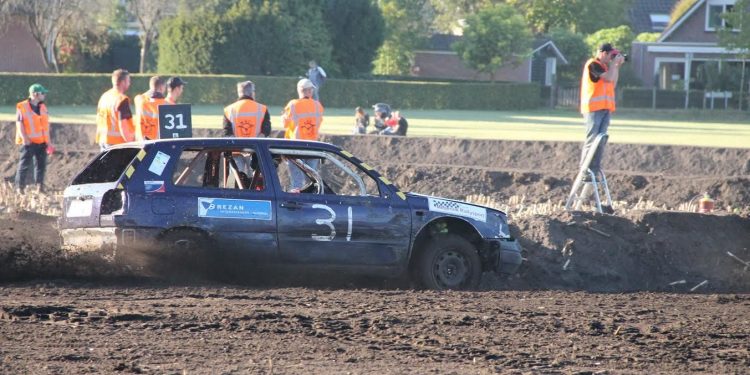 HoltensNieuws.nl Autocross super geslaagd   Autocross super geslaagd mac