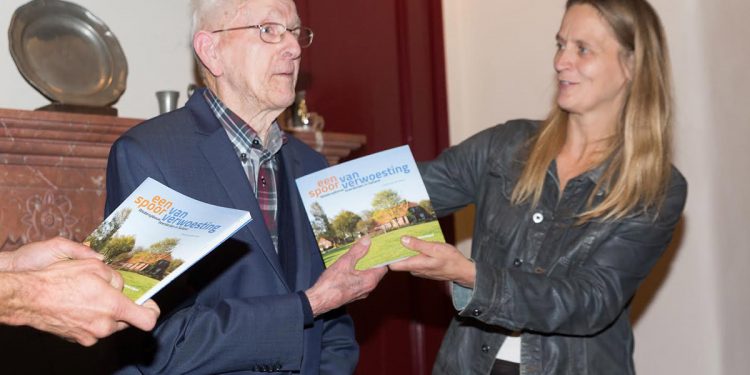 HoltensNieuws.nl Oorlog trok een spoor van verwoesting door Salland Oorlog trok een spoor van verwoesting door Salland brandweer