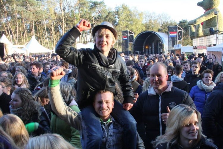 VanVelzen en Douwe Bob op tweede editie De Beer is Los! espelo de beer is los 