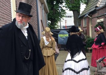 Openluchtspel Dijkerhoek ontvangt Ank Bijleveld gemeente dijkerhoek cov bonte paard 