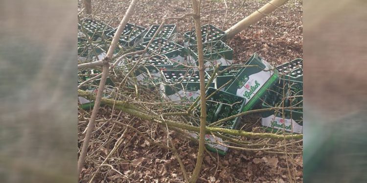 HoltensNieuws.nl Kratten bier waarschijnlijk afkomstig van inbraak bij Okia Kratten bier waarschijnlijk afkomstig van inbraak bij Okia inbraak