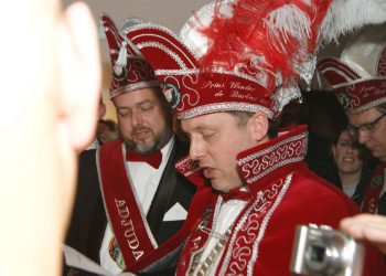 HoltensNieuws.nl opgenomen in de huisorde van c.v. De Fienpreuvers fienpreuvers carnaval 