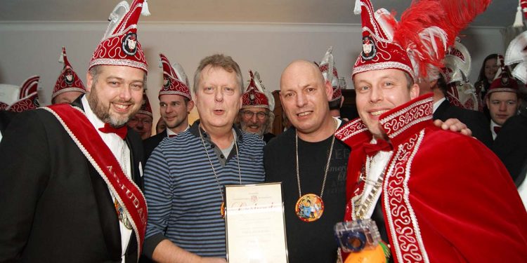 HoltensNieuws.nl opgenomen in de huisorde van c.v. De Fienpreuvers fienpreuvers carnaval 