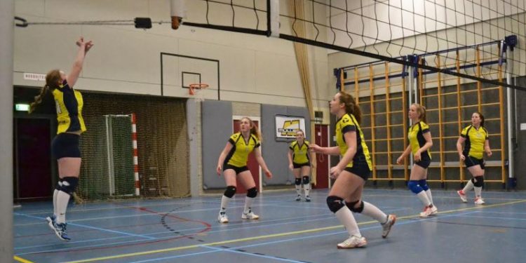 Verlies en de volle winst volleybal meiden A1 mintonette 