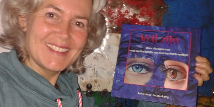 HoltensNieuws.nl Annemieke Beukenkamp schrijft kinderboek "Vrij zijn" Annemieke Beukenkamp schrijft kinderboek "Vrij zijn"