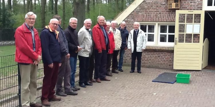 Jumelage-Insectenhotel voor Kinderboerderij Parkgebouw oudheidkamer 