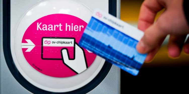 HoltensNieuws.nl Informatiebijeenkomst voor senioren over reizen met het openbaar vervoer en de OV-chipkaart Informatiebijeenkomst voor senioren over reizen met het openbaar vervoer en de OV-chipkaart gemeente