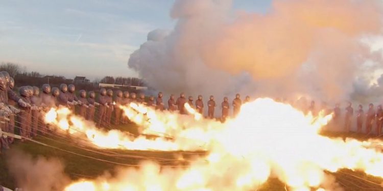 Paasvuur Espelo krijgt hulp van Belgisch pyrotechnisch deskundige paasvuur gemeente espelo brandweer 