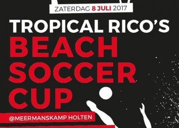 Nederlandskampioenschap Meisjes ME  Pupillen vvholten voetbal blauwwit 