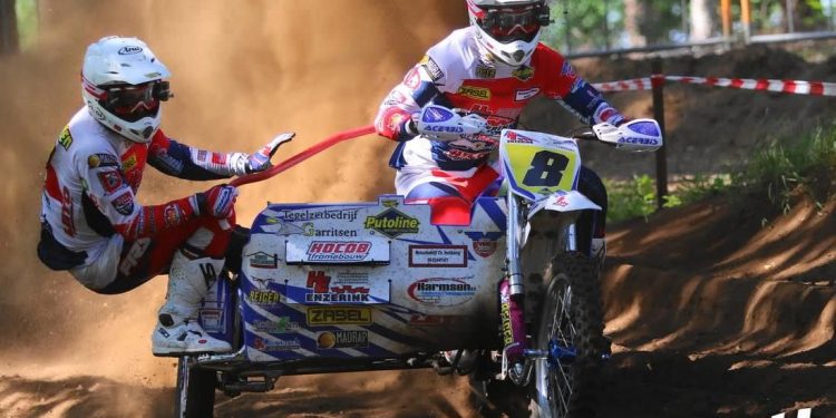 HoltensNieuws.nl Dubbelslag voor Hermans/van Gaalen in het ONK zijspancross Zuurberg Dubbelslag voor Hermans/van Gaalen in het ONK zijspancross Zuurberg