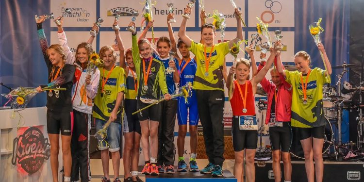 HoltensNieuws.nl Tamino Lokenberg en Hugo Overmeen snelste triatleten 2e editie Rabo Kids Triatlon Tamino Lokenberg en Hugo Overmeen snelste triatleten 2e editie Rabo Kids Triatlon triathlon