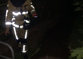 Waterleiding knapt, Holten zonder water politie brandweer 