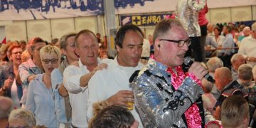 HoltensNieuws.nl Op solex naar Oostenrijk Op solex naar Oostenrijk