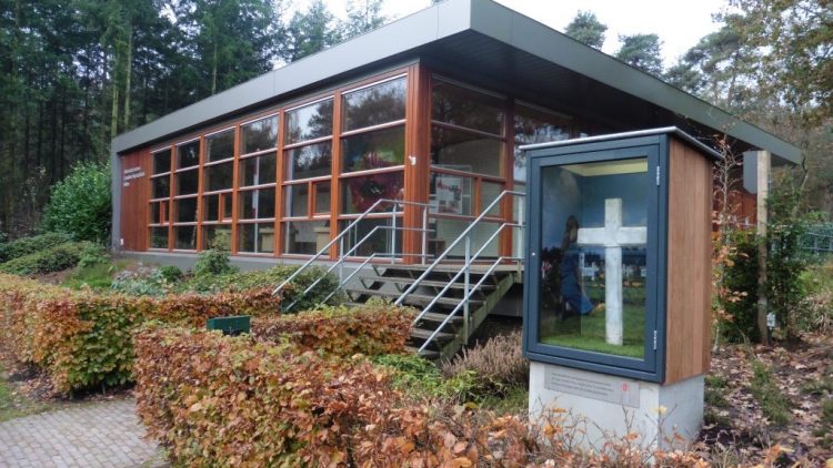 Informatiecentrum Canadese Begraafplaats op 29 oktober gesloten canadese begraafplaats 