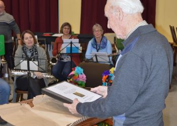 H.M.V. speelt het Sallandlied hmv 