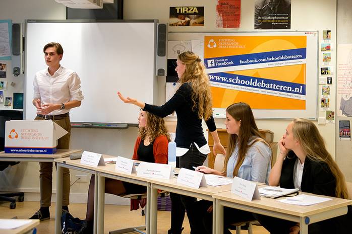 Scholieren debatteren over immigratie en alcoholreclame waerdenborch de waerdenborch 