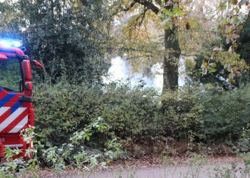 Brand buitenverblijf op camping de Holterberg brandweer 