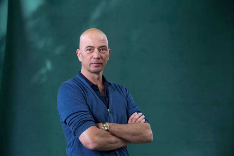Lezing Tommy Wieringa in Kulturhus Holten kulturhus bibliotheek 