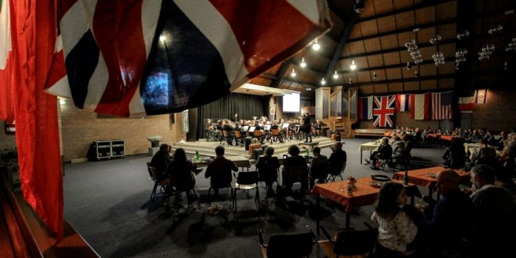 HoltensNieuws.nl Publiek genoot van muzikale en culinaire avond van HMV Publiek genoot van muzikale en culinaire avond van HMV hmv