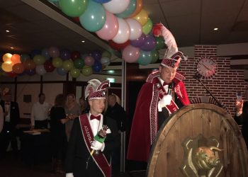 Mark Wander Drent en Rik Dalhuisen nieuwe Prins en Adjudant Fienpreuvers fienpreuvers carnaval bonte paard 
