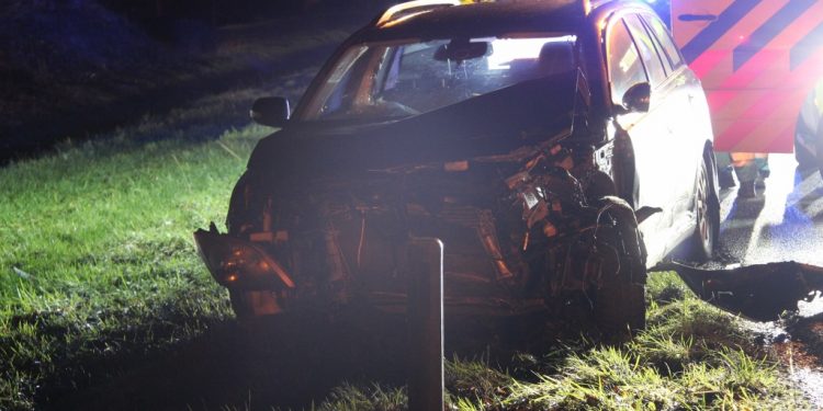 HoltensNieuws.nl Ongeval met drie auto's op de A1 Ongeval met drie auto's op de A1