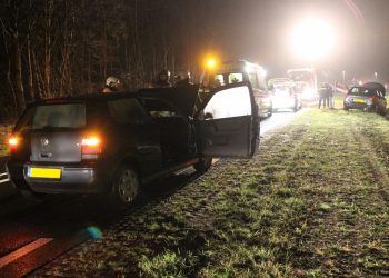 Gewonde bij kopstaart botsing Rijssenseweg brandweer 