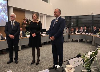 Koninklijke onderscheidingen bij afscheid raadsleden gemeente cda 