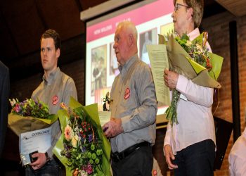 H.M.V. speelt het Sallandlied hmv 