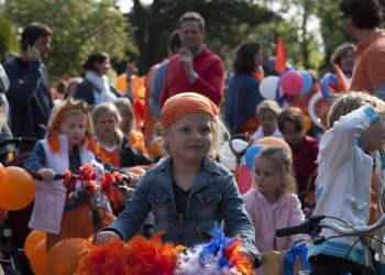 125 jaar Dijkerhoeksfeest, een jubileumeditie Jubileum dijkerhoeksfeest dijkerhoek bonte paard 