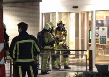 Brand bij McDonald's politie brandweer 