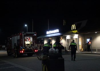 Brand bij McDonald's politie brandweer 