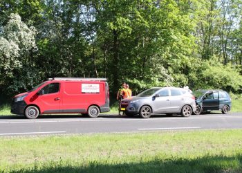 Kop-staartbotsing op de Rijssenweg-N350 