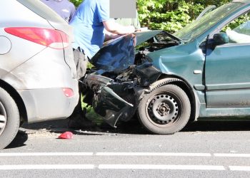 Kop-staartbotsing op de Rijssenweg-N350 