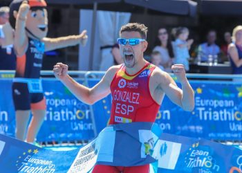 Triathlon Holten met Rachel Klamer gewenste winnaar triathlon 