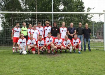 Oranjestraat - Dorpsstraat domineert Straatvoetbal 2018 holterbroek espelo dijkerhoek blauwwit 