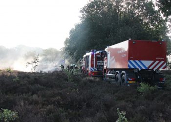 Heidebrand op de Sallandse Heuvelrug sallandse heuvelrug brandweer 