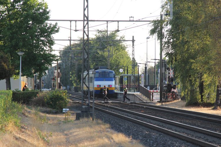 Een persoon aangehouden in omgeving van spoor politie 