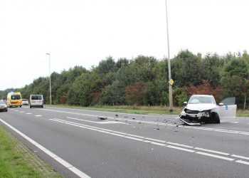 Twee gewonden bij ongeval N332 Deventerweg politie 