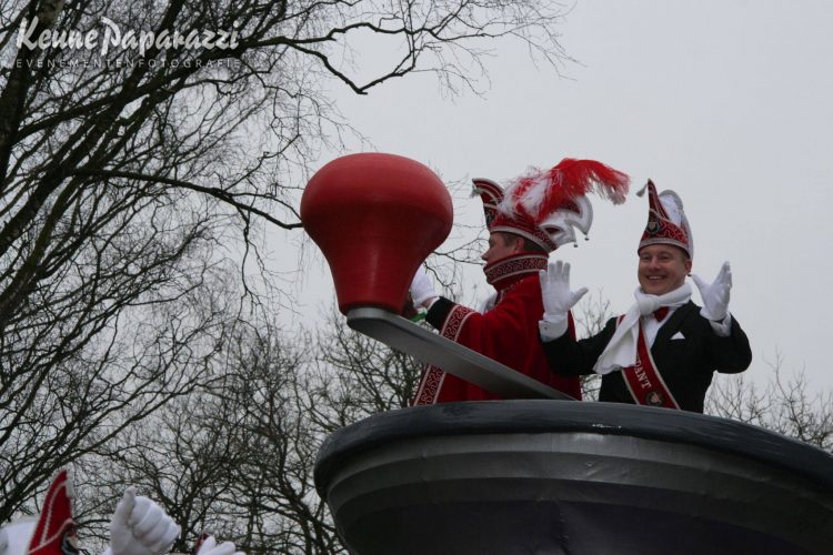 Wie wordt de 51e Prins der Fienpreuvers? fienpreuvers dijkerhoek carnaval bonte paard 