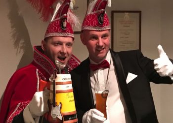 Mark Wander Drent en Rik Dalhuisen nieuwe Prins en Adjudant Fienpreuvers fienpreuvers carnaval bonte paard 