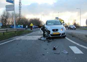 Opnieuw flink ongeval op de kruising afrit A1 en N332 aanrijding 