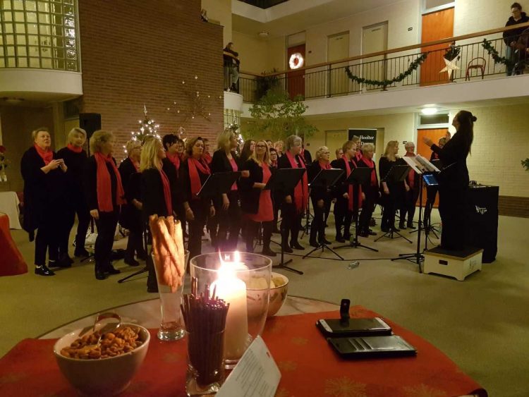 De oude dorpsschool in Holten in kerstsfeer 