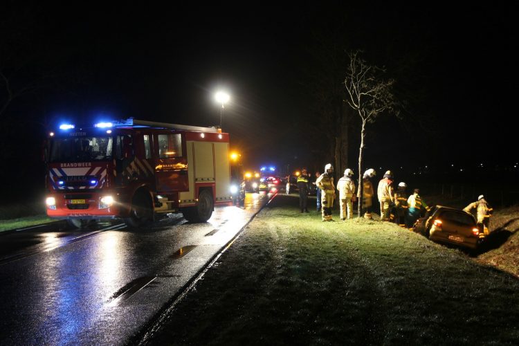 Bestuurder onder invloed valt in slaap na ongeval op Raalterweg politie 