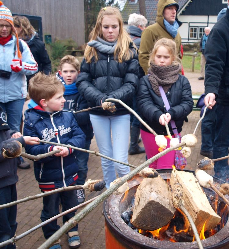 Holterberg - wandelen, verhalen en broodjes bakken 
