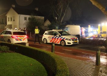 Politie vind gestolen bedrijfsbus op parkeerplaats politie 