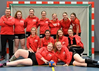 Handbaldames zegevieren in Broekland hv holten 