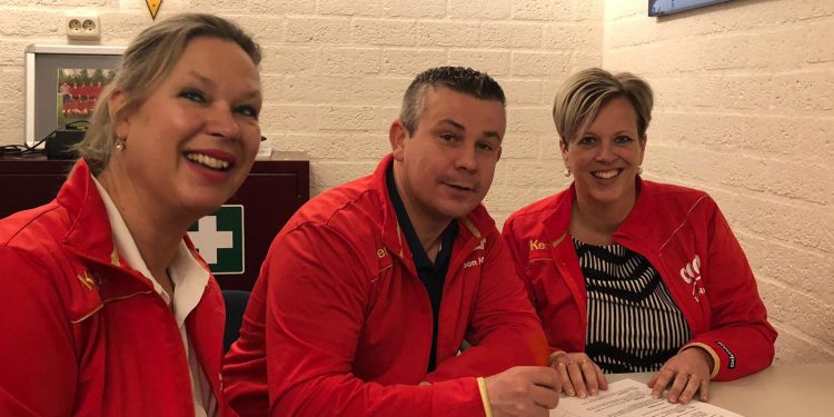 Janek Wyrwich nieuwe trainer HV Holten hv holten 