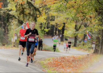 Tennisstrijd onder de Noabers: Wie wint de cup? tennisclub 